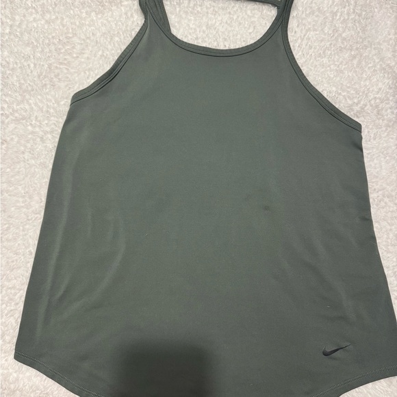 Nike Women's Green Tank Top - Picture 2 of 9